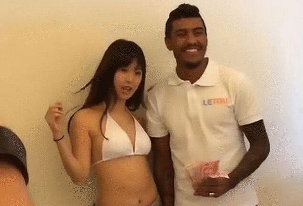 捆绑c黑袜军警gay视频